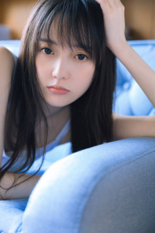美女张开腿没内裤裸身视频无遮挡
